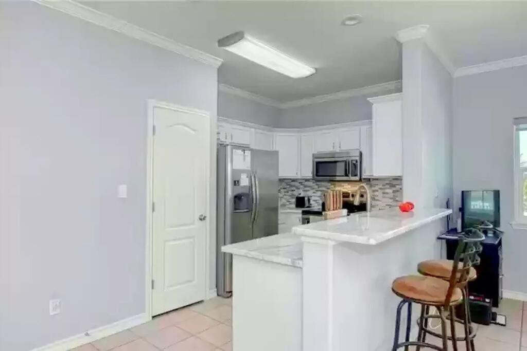 Spacious Home, Short Walk To Beach, Heated Pool! Corpus Christi  Kültér fotó