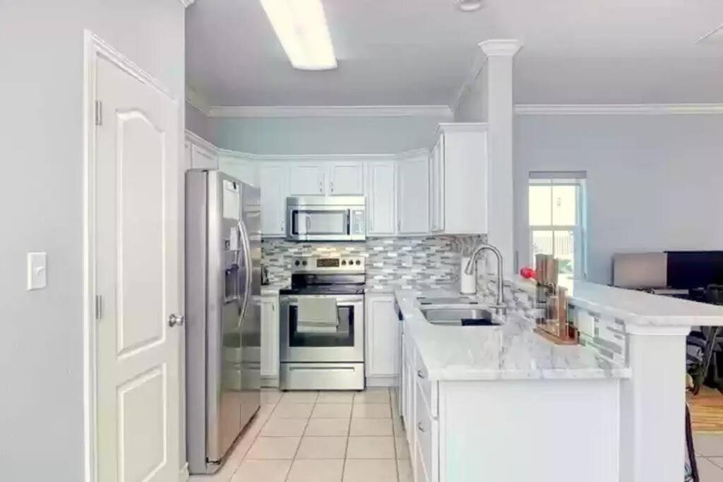 Spacious Home, Short Walk To Beach, Heated Pool! Corpus Christi  Kültér fotó